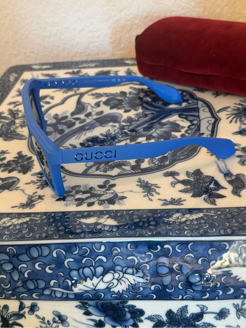 Gucci Blue Frame Sunglasses with Brown GG-Print Lenses unisex - Picture 4 of 8